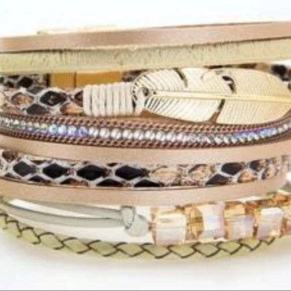 Beautiful multi strand vegan leather bracelet. - Picture 3 of 3